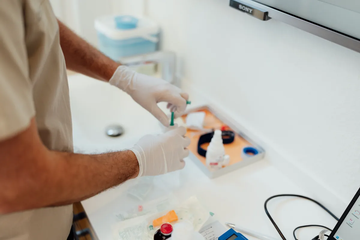 Welche Materialien testen wir — Verträglichkeitsprüfung